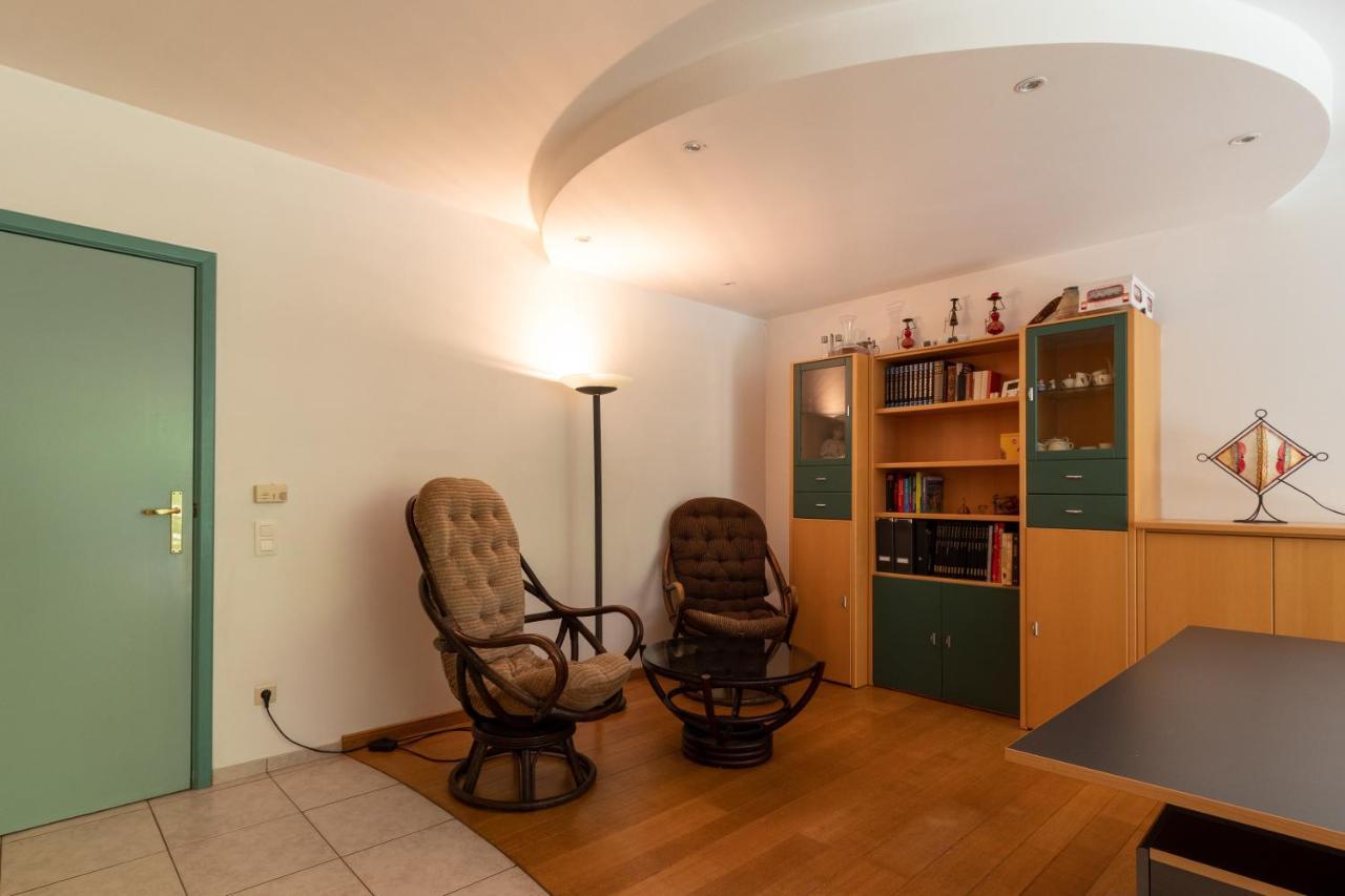 Vakantiehuis Salamander Maasmechelen Exteriör bild